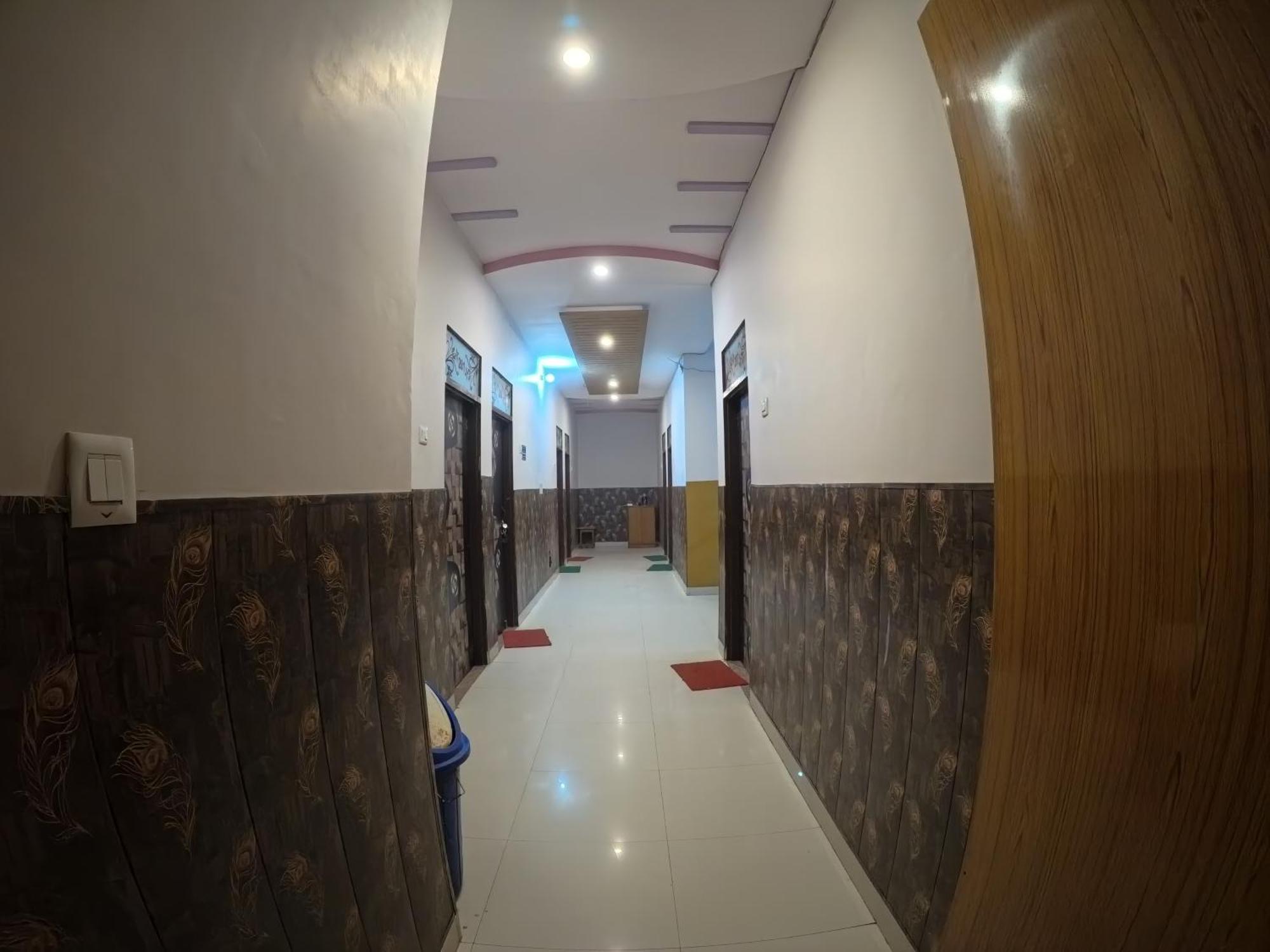 Hotel Aapno Shyam And Restaurant Khatu ภายนอก รูปภาพ